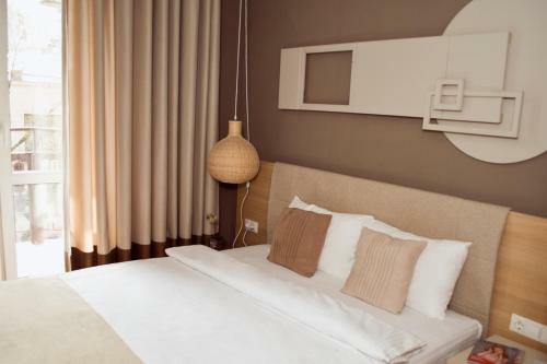 Poet Art Hotel