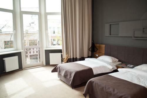 Poet Art Hotel