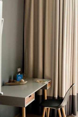 Poet Art Hotel