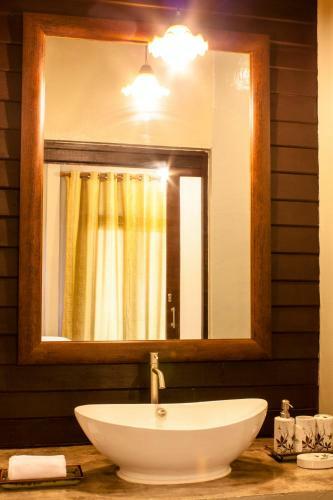 Hotel The Bank River House Ayutthaya