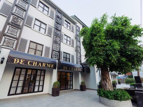 Decharme Hotel-sha Plus