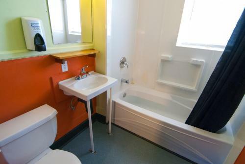 Albergue Ocean Island Inn | Backpackers | Suites