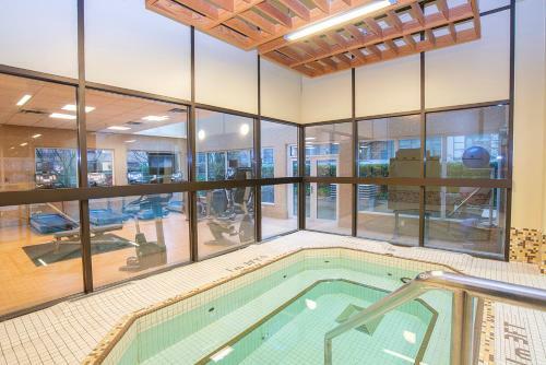 Landis Hotel & Suites