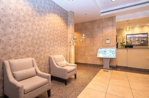 Landis Hotel & Suites