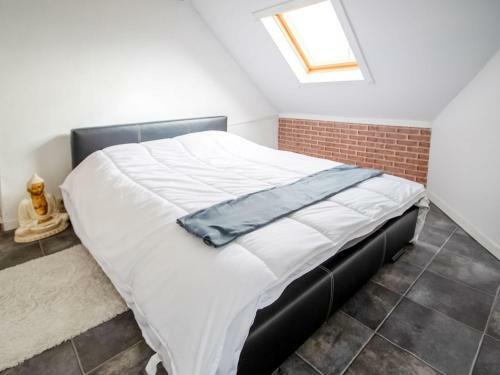Attractive Holiday Home In Stavele Near River