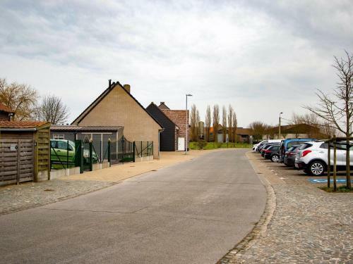 Attractive Holiday Home In Stavele Near River