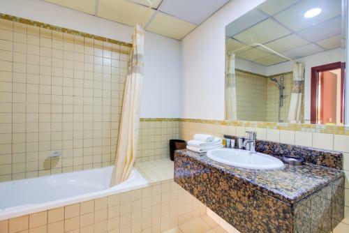 Classic 02 Br Apartment With Beach Access In Murjan 5, Jbr