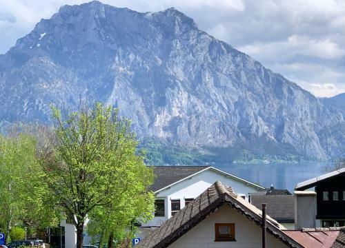 Traum Panorama Apartment Mit Berg & Seeblick