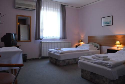 Apollo Hotel