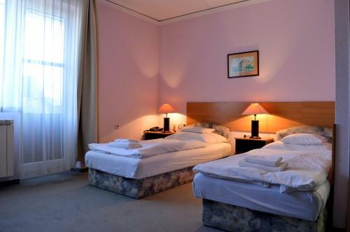Apollo Hotel