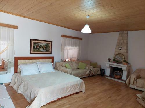Lovely 3-bed House In Upper Qeparo Since 1930