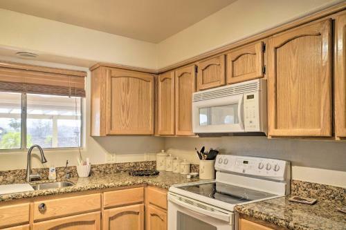 Idyllic Yuma Home With Mtn Views - Near Golfing