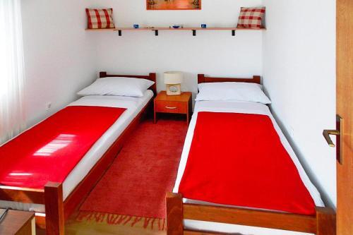 Apartment In Vir With Parking Space