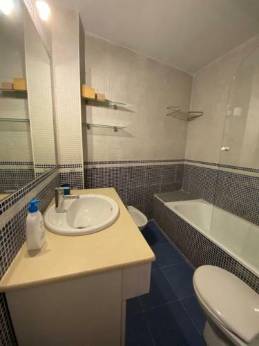 Precioso Y Acogedor Apartamento, Zona Playa.