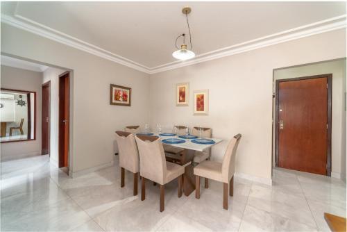 Apartamento Lindo Apto Central Com Churrasqueira.