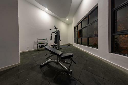 Nairobi Elegant 2-bedroom Apartment With Pool/gym