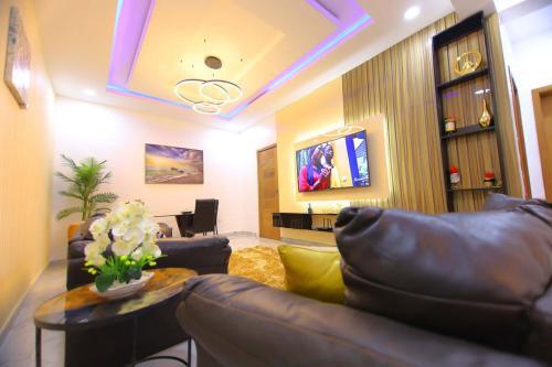 Apartamento Luxurious 2 Bedroom Shortlet, Midak Mews