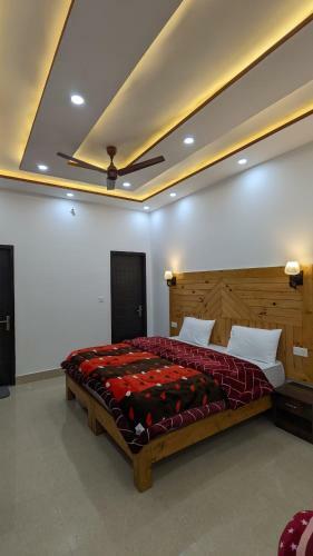 Hotel Himalayan Foxhole