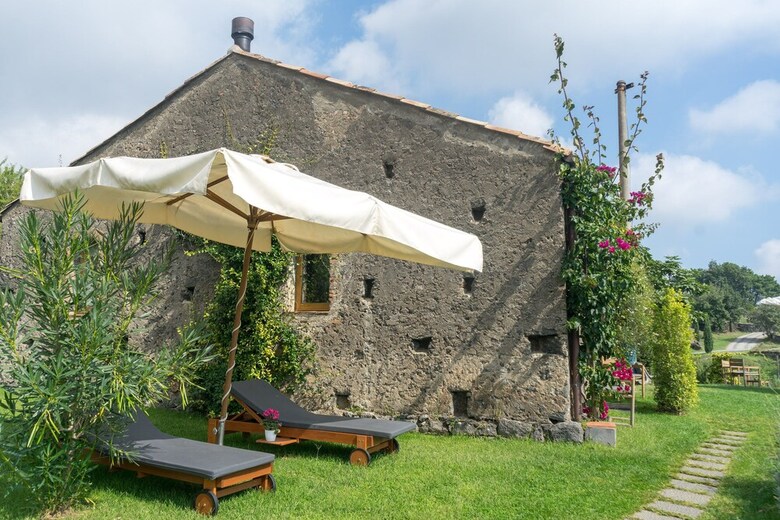Agroturismo Monaci Delle Terre Nere