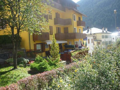 Hotel Albergo Larese