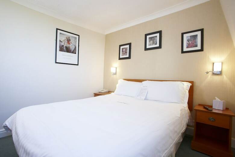 Invicta Hotel