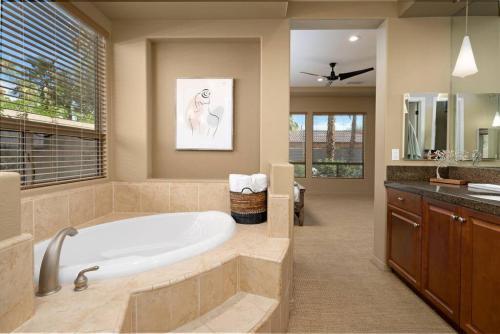Villa Private Home, Heated Pool And Spa, Family Friendly
