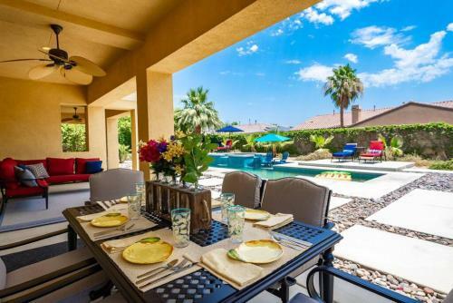 Villa Spring Rain 2 - Luxurious 5br Resort Style Home, Pool And Spa