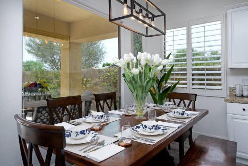 Villa Spring Rain 2 - Luxurious 5br Resort Style Home, Pool And Spa