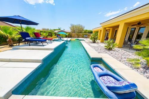 Villa Spring Rain 2 - Luxurious 5br Resort Style Home, Pool And Spa