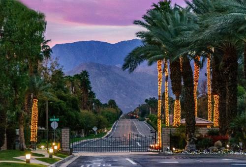 Hotel Emerald Desert Rv Resort