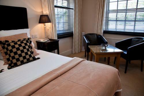 Rowton Hall Hotel And Spa