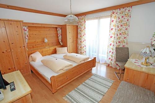 Hostal Alpenhof Strenge