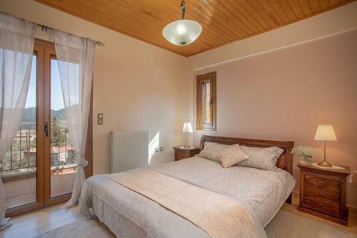 Villa Pavliani Mountain Home