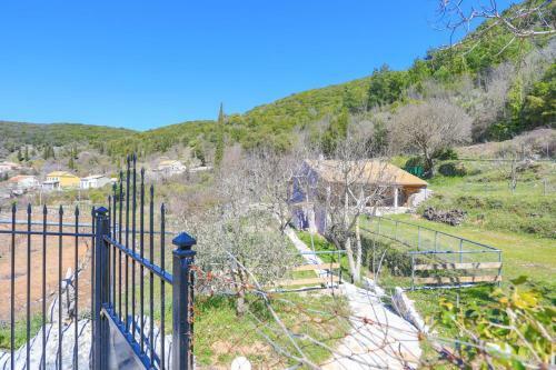 Galini Vines - Authentic Corfu Village Life Wifi AC