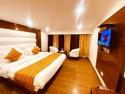 Hotel Royal Classic @ Mall Road Mussoorie