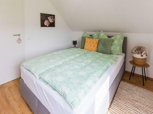 Beautiful Apartment In V�lkermarkt With Garden