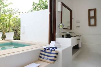 Hotel Esencia