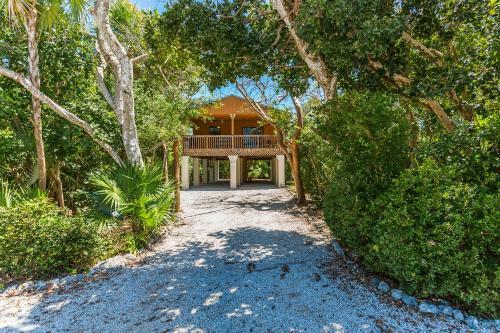 The Florida Keys Treehouse In Marathon, Fl