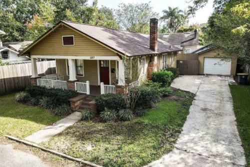 Bungalow On Orleans