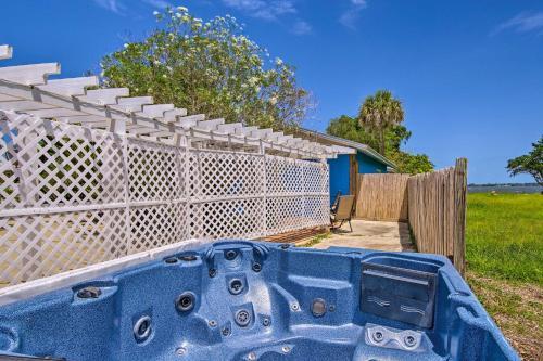 Step-free Waterfront Villa Gas Grill And Patio