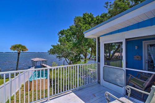 Tropical Villa Screened Porch And Water View!