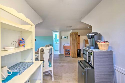 Waterfront Villa With Deck And Dolphin Watching!