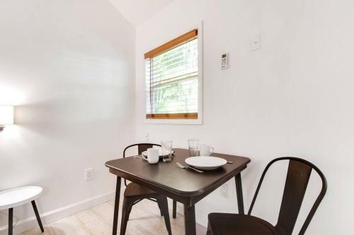 Beautiful New Cottage In West Palm Beach