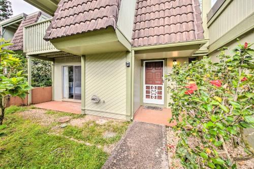 Apartamento Coastal Escape Condo With Pool, Near Beaches!