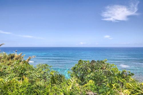 Apartamento Oceanfront Condo With 2 Lanais, Walk To Beach!