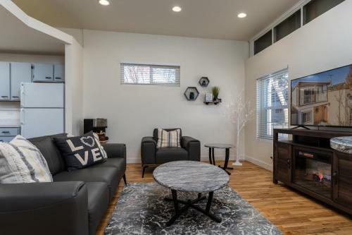 Apartamento Modern Cottage - Self Check-in & Free Parking
