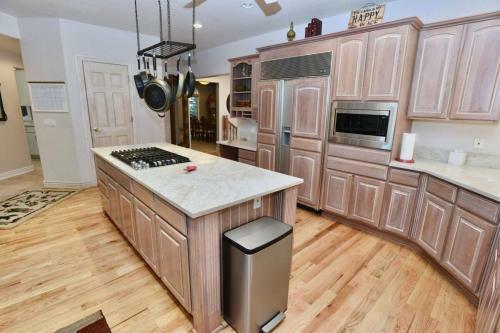 Spring Mountain Manor By Casago Mccall - Donerightmanagement