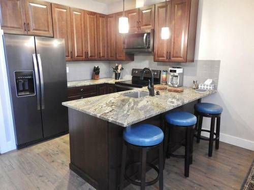 Ohana Home By Casago Mccall - Donerightmanagement