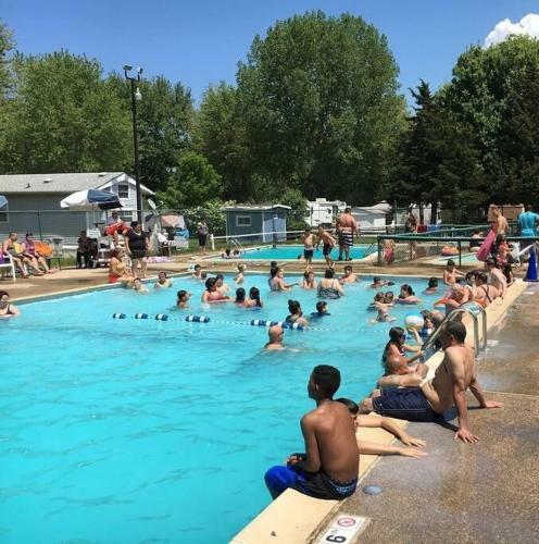 Lakeshore Camp Resort Lake Lot!