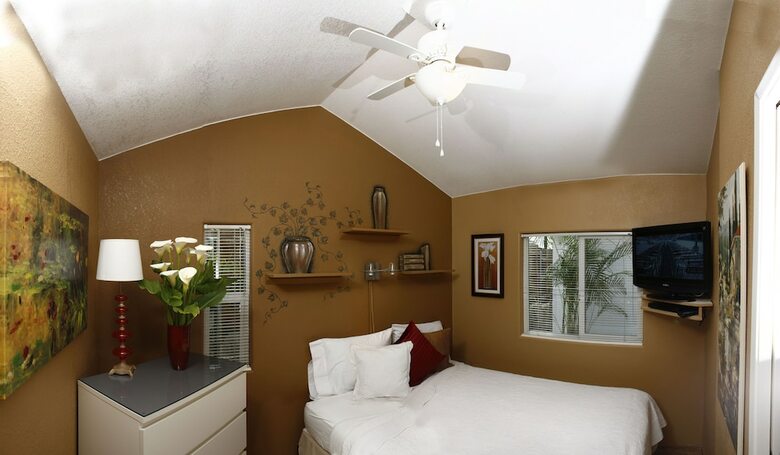 Lodge Arden Acres Executive Suites & Cottages